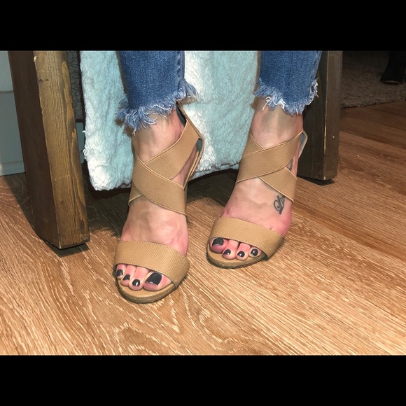 Steve Madden Maarla Dress Pump - Picture 6 of 8